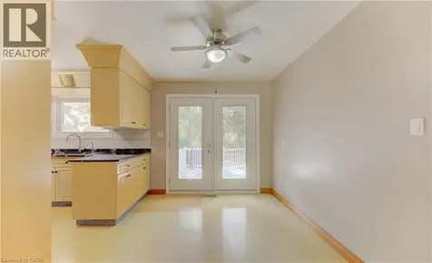 209 Dixie Crescent Waterloo ON N2J 3K9