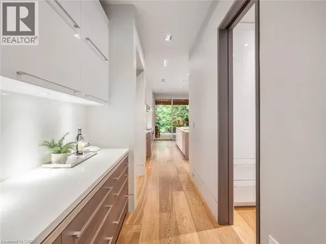 777 Shadeland Avenue Burlington ON L7T 2M2