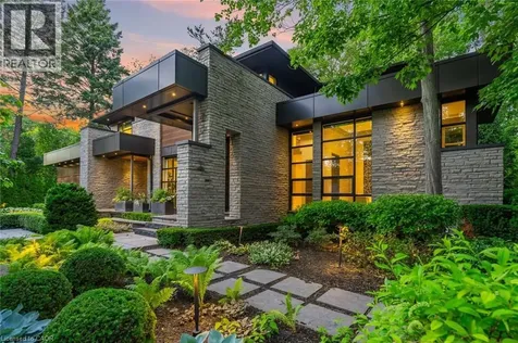 777 Shadeland Avenue Burlington ON L7T 2M2