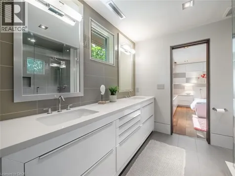 777 Shadeland Avenue Burlington ON L7T 2M2