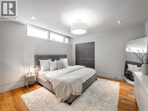 777 Shadeland Avenue Burlington ON L7T 2M2