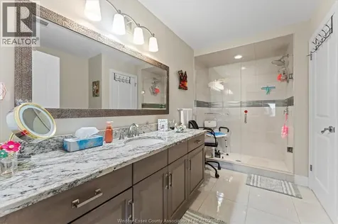 252 Serena Kingsville ON N9Y 0E8