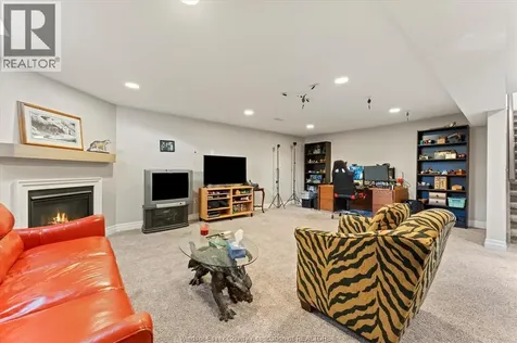 252 Serena Kingsville ON N9Y 0E8