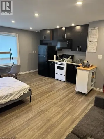 61 Waterloo Drive Kitchener ON N2H 3V1