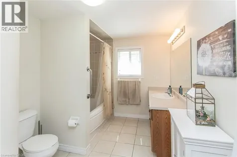 107 Upper Mercer Street Kitchener ON N2A 4N1