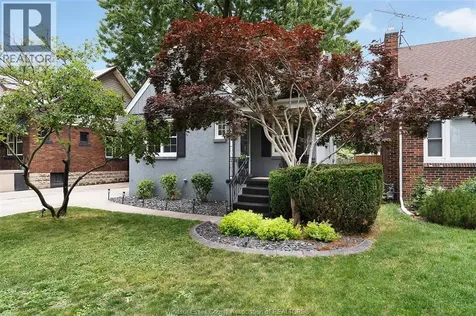 2326 Gladstone Avenue Windsor ON N8W 2P1