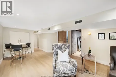 2326 Gladstone Avenue Windsor ON N8W 2P1