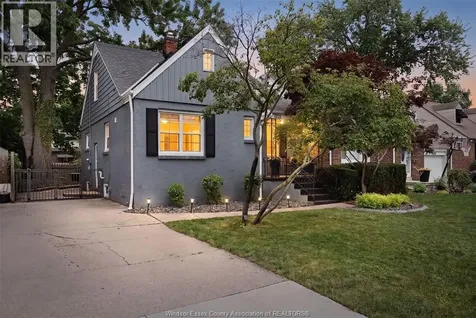 2326 Gladstone Avenue Windsor ON N8W 2P1