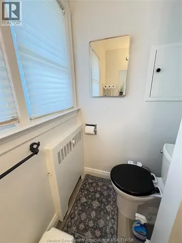 2437 Riverside Drive West Windsor ON N9B 1B2