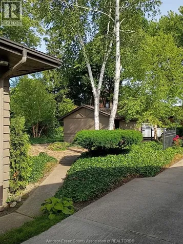 2437 Riverside Drive West Windsor ON N9B 1B2