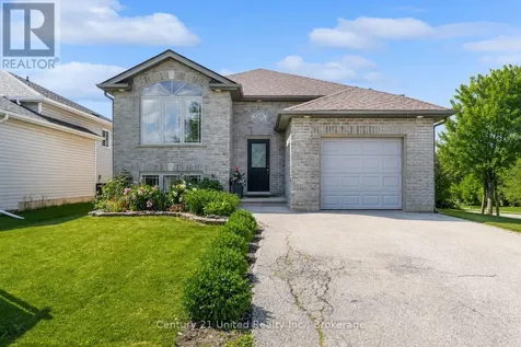 120 Donegal Drive Brantford ON N3T 6N4