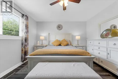 120 Donegal Drive Brantford ON N3T 6N4