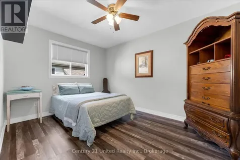 120 Donegal Drive Brantford ON N3T 6N4