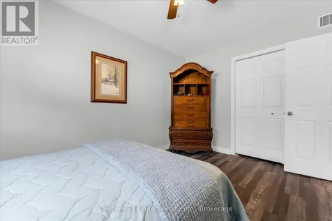 120 Donegal Drive Brantford ON N3T 6N4