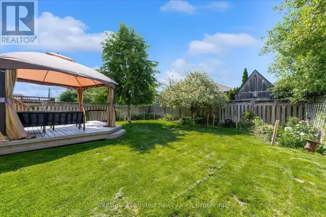120 Donegal Drive Brantford ON N3T 6N4