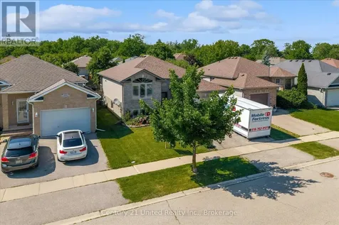 120 Donegal Drive Brantford ON N3T 6N4
