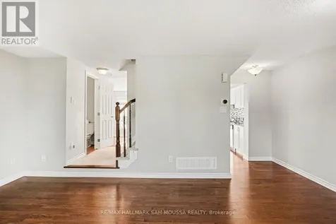 94 Brisote Lane Ottawa ON K2S 0V4