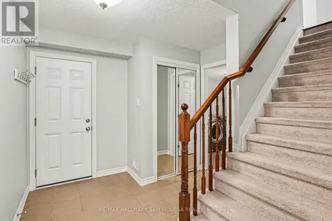 94 Brisote Lane Ottawa ON K2S 0V4