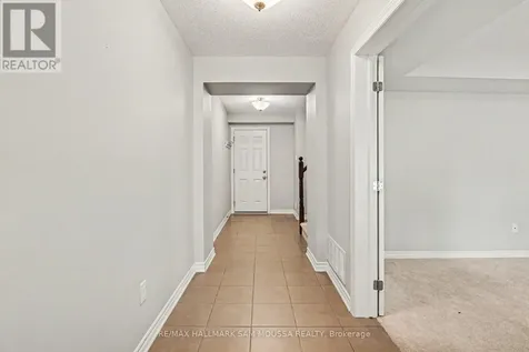 94 Brisote Lane Ottawa ON K2S 0V4