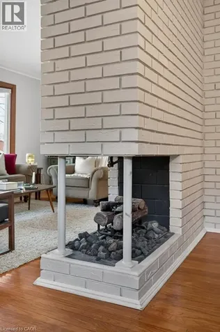 362 Pepper Drive Burlington ON L8R 3C9