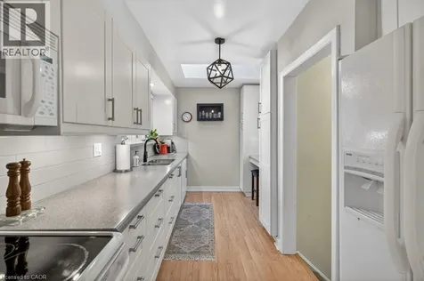 362 Pepper Drive Burlington ON L8R 3C9