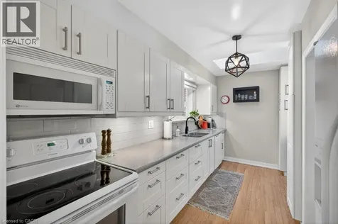 362 Pepper Drive Burlington ON L8R 3C9