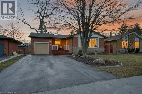 362 Pepper Drive Burlington ON L8R 3C9