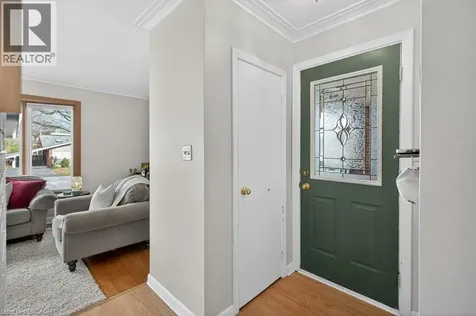 362 Pepper Drive Burlington ON L8R 3C9