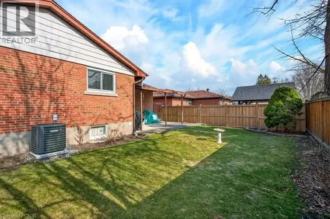 362 Pepper Drive Burlington ON L8R 3C9