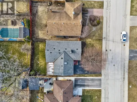 362 Pepper Drive Burlington ON L8R 3C9