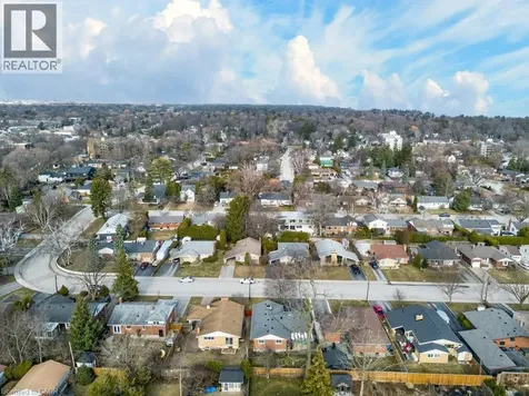 362 Pepper Drive Burlington ON L8R 3C9