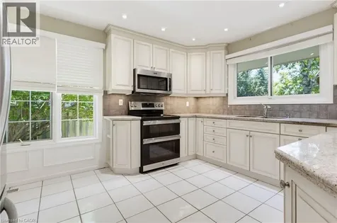 304 Oakwood Court Burlington ON L7N 1W9