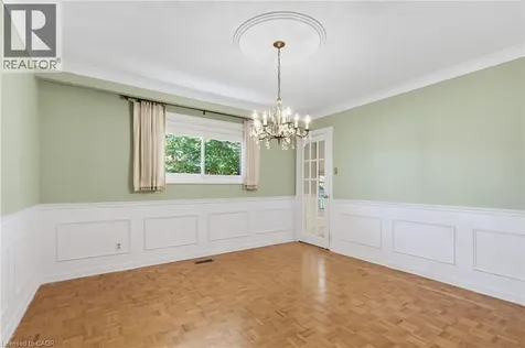 304 Oakwood Court Burlington ON L7N 1W9