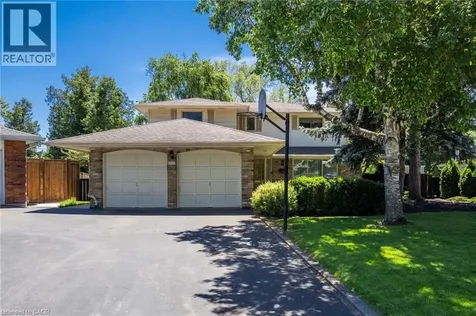 304 Oakwood Court Burlington ON L7N 1W9