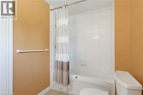 304 Oakwood Court Burlington ON L7N 1W9