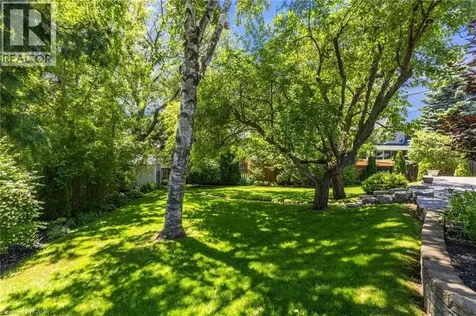 304 Oakwood Court Burlington ON L7N 1W9
