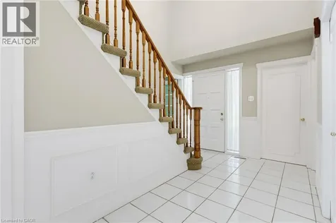 304 Oakwood Court Burlington ON L7N 1W9