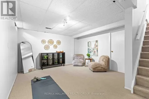 1160 Shillington Avenue Ottawa ON K1Z 7Z4