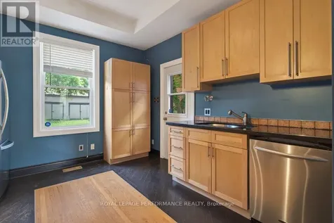 313 Lebreton Street South Ottawa ON K1S 4L4