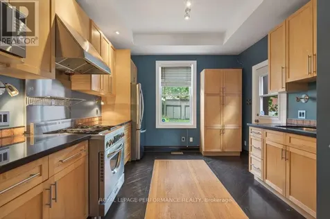 313 Lebreton Street South Ottawa ON K1S 4L4