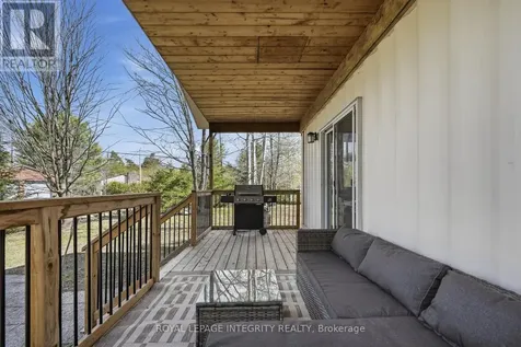 327 Bayview Drive Ottawa ON K0A 3M0
