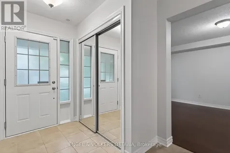 2043 Madrid Avenue Ottawa ON K2J 0K1