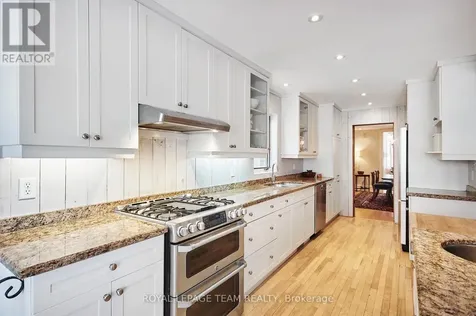 108 Stanley Avenue Ottawa ON K1M 1N9