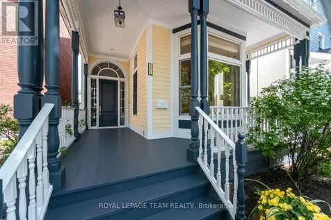 108 Stanley Avenue Ottawa ON K1M 1N9