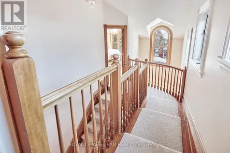 108 Stanley Avenue Ottawa ON K1M 1N9