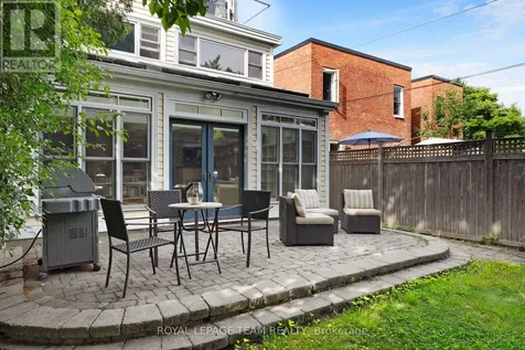 108 Stanley Avenue Ottawa ON K1M 1N9