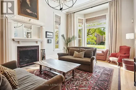108 Stanley Avenue Ottawa ON K1M 1N9