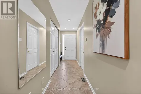 6 Grand Cedar Court Ottawa ON K2S 1C8