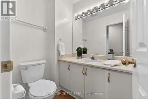 6 Grand Cedar Court Ottawa ON K2S 1C8