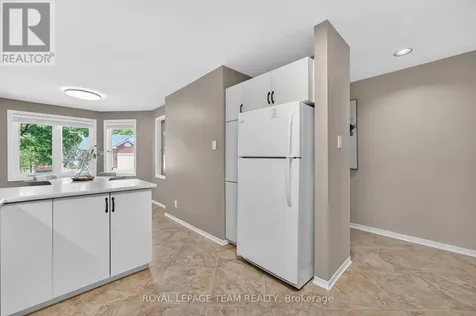 6 Grand Cedar Court Ottawa ON K2S 1C8